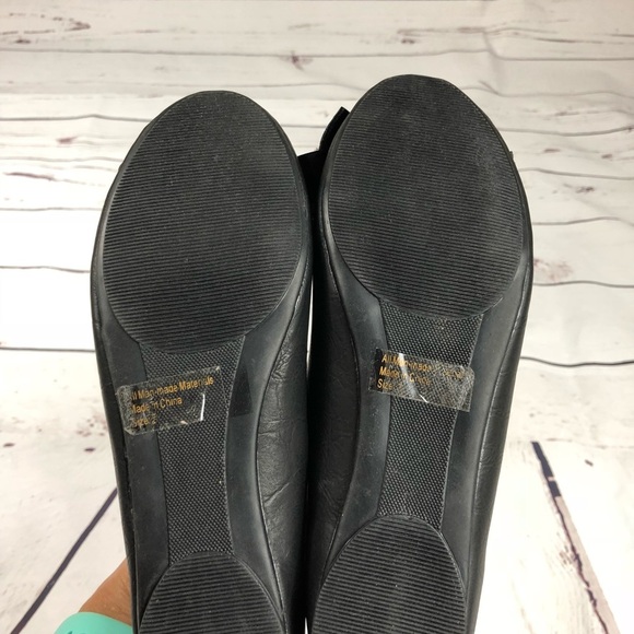 Charming Charlie’s Bow Flats - Picture 7 of 7